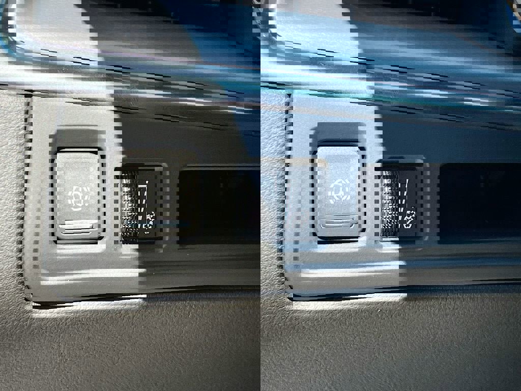 New 2025 Cadillac XT5 Luxury w/ LPO, Floor Liner Package image 10