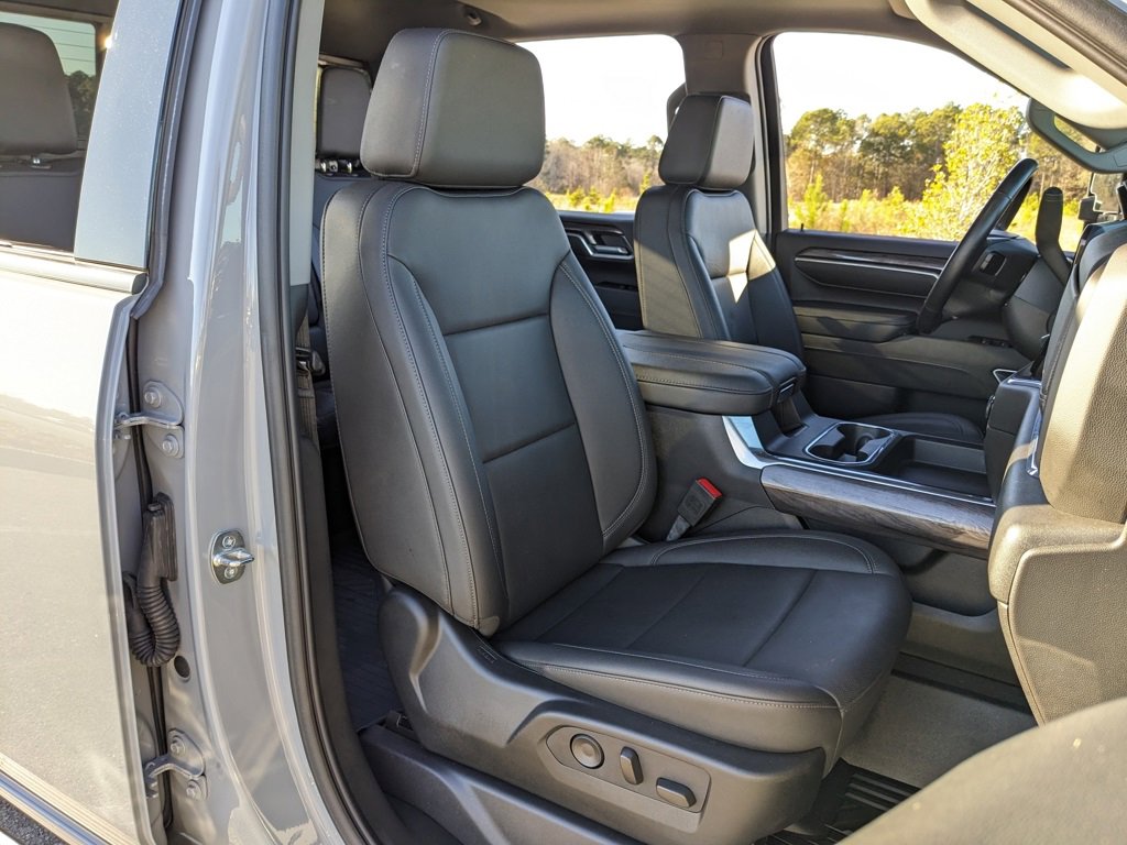 Used 2024 Chevrolet Silverado 2500 LTZ w/ LTZ Plus Package image 53