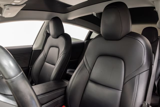 Used 2018 Tesla Model 3 Long Range RWD image 9