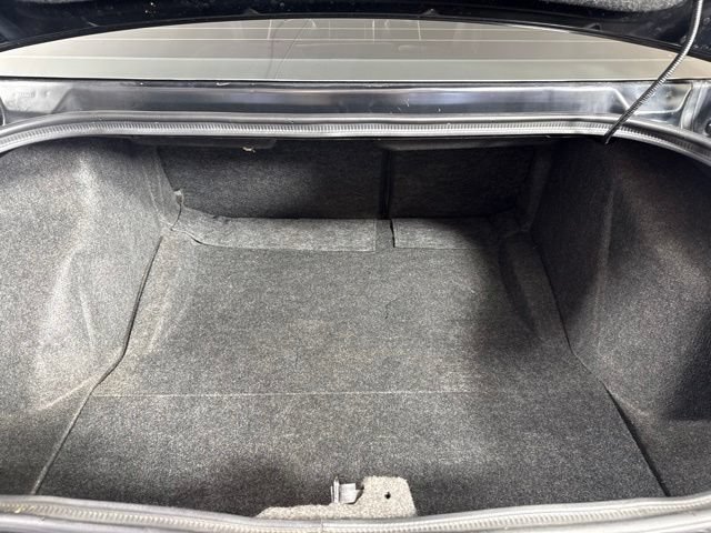 Used 2013 Dodge Challenger R/T RWD image 29