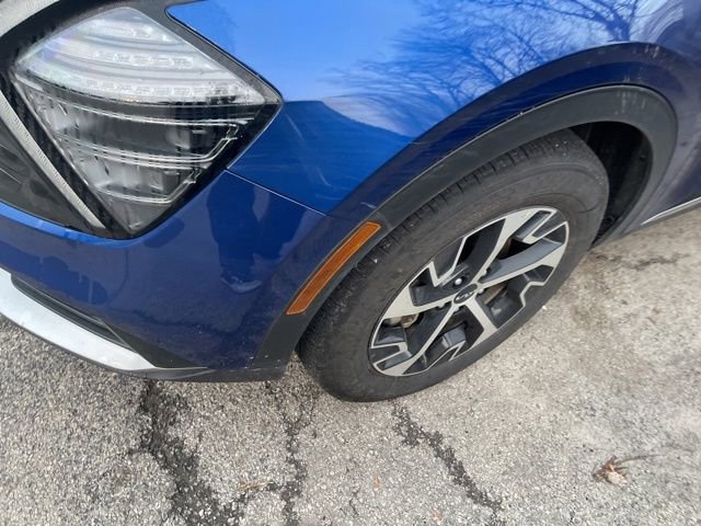 Used 2025 Kia Sportage EX image 5