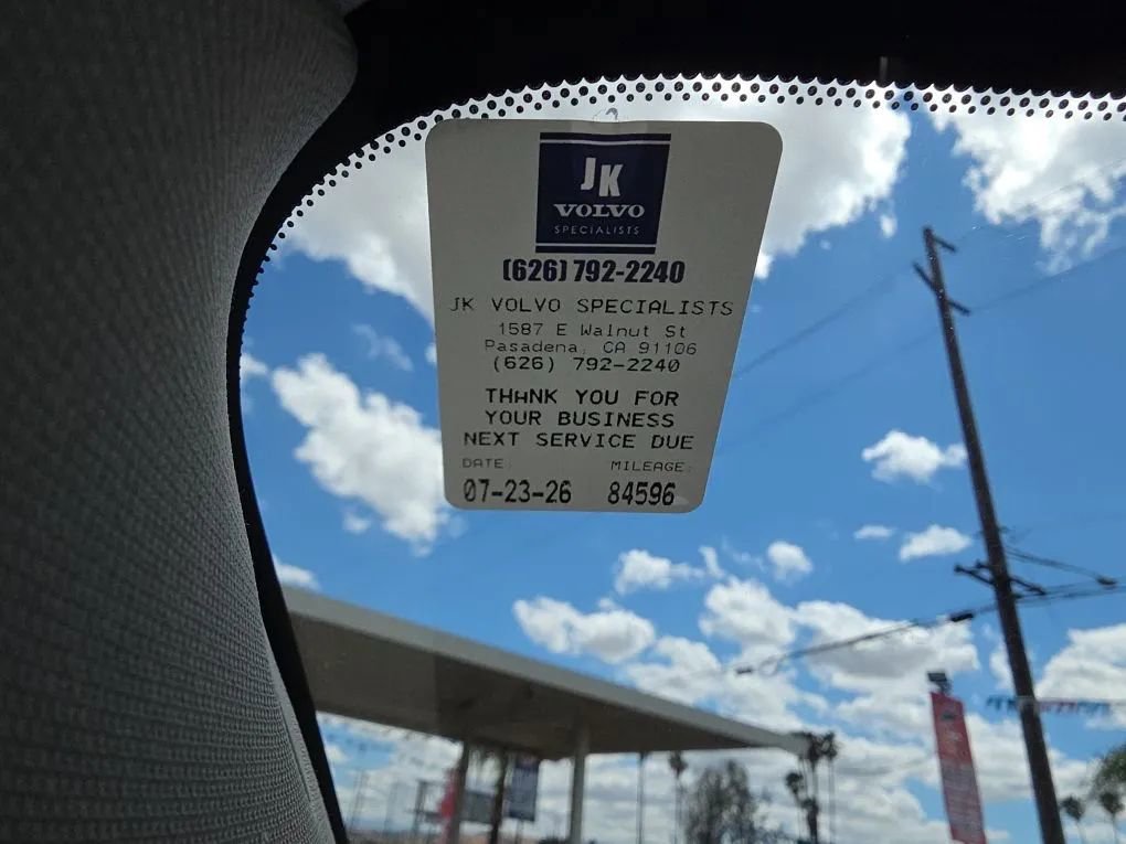 Used 2015 Volvo V60 T5 Premier w/ Convenience Package image 40