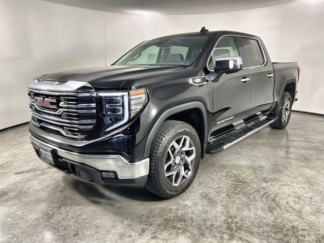 Certified 2023 GMC Sierra 1500 SLT w/ SLT Premium Package image 4
