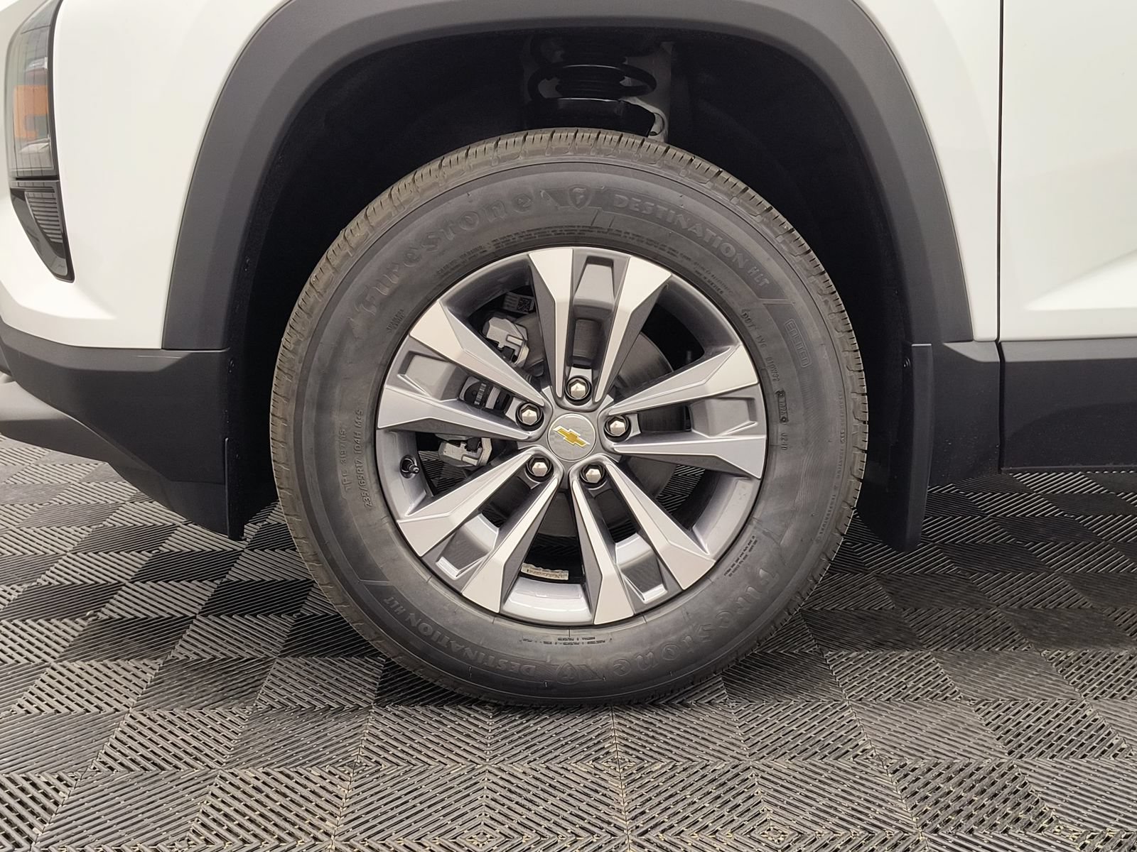 New 2026 Chevrolet Equinox LT FWD image 11
