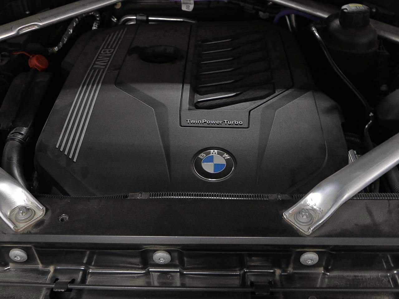 Used 2022 BMW X5 sDrive40i w/ M Sport Package RWD image 14
