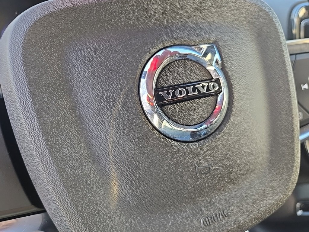 Certified 2024 Volvo XC40 Recharge Ultimate w/ Protection Package Premier image 18