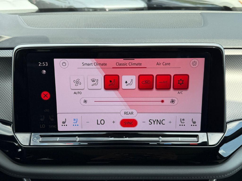Used 2026 Volkswagen Atlas Peak Edition AWD/4WD image 16