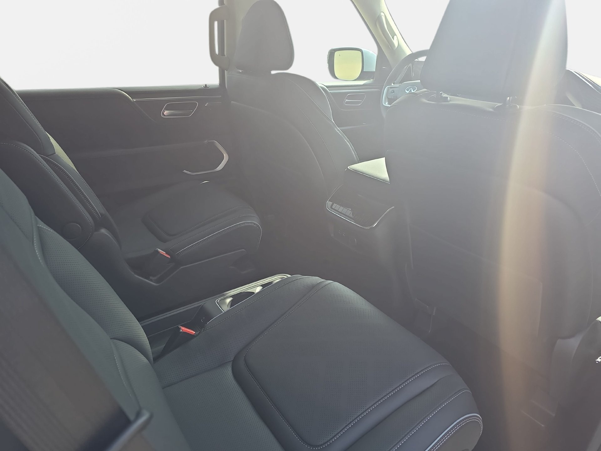 New 2027 INFINITI QX80 Luxe w/ Cargo Package AWD/4WD image 11