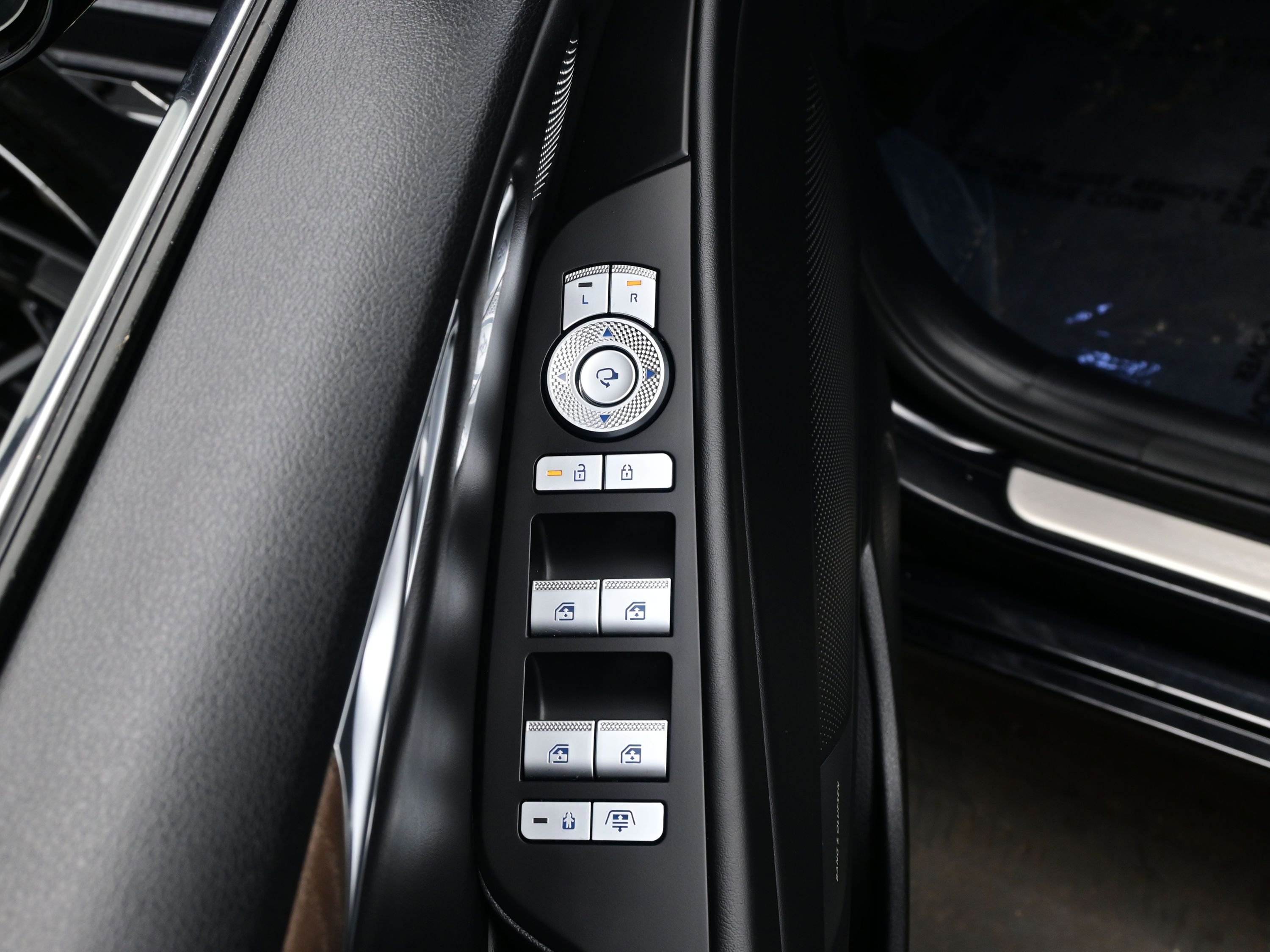 Certified 2026 Genesis G80 2.5T Advanced image 10