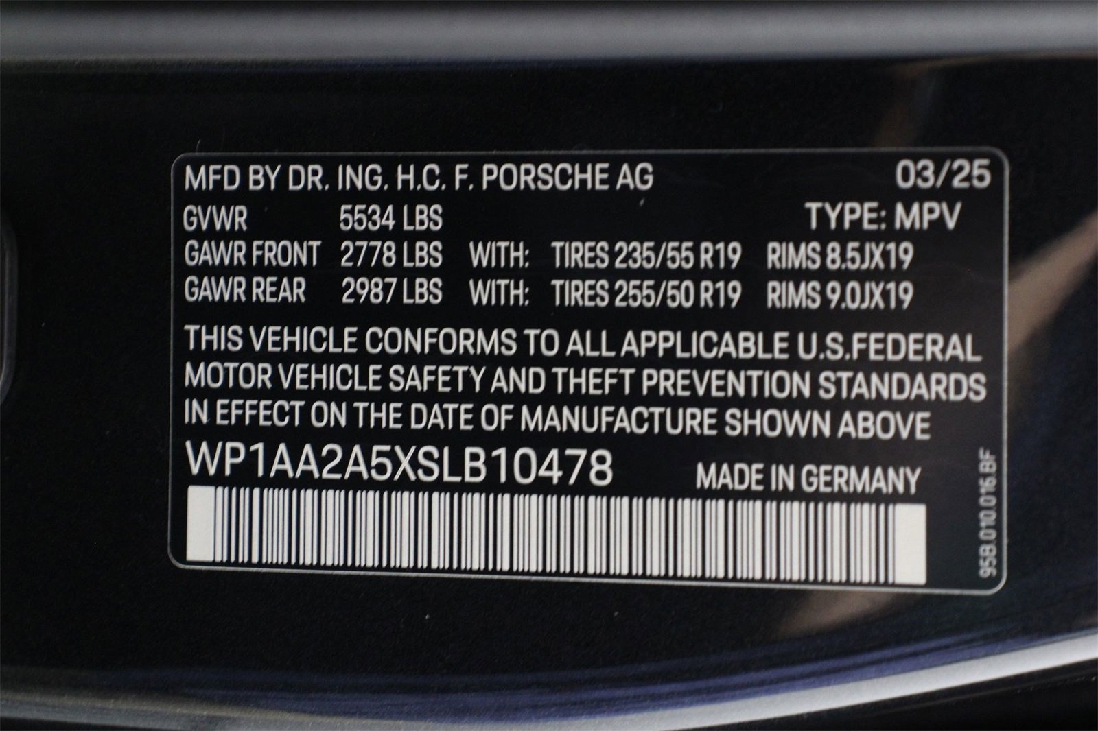 Used 2025 Porsche Macan image 19