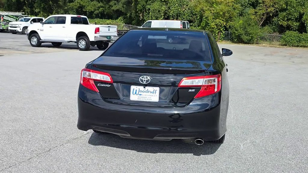 Used 2012 Toyota Camry SE FWD image 7