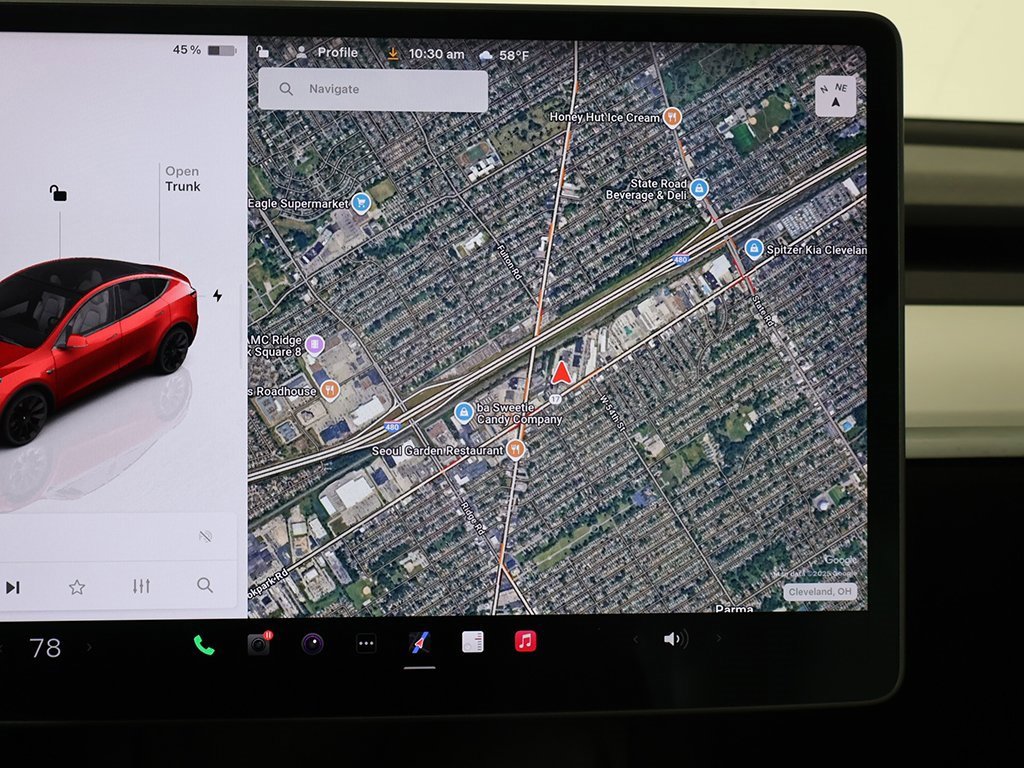 Used 2022 Tesla Model Y Long Range image 40