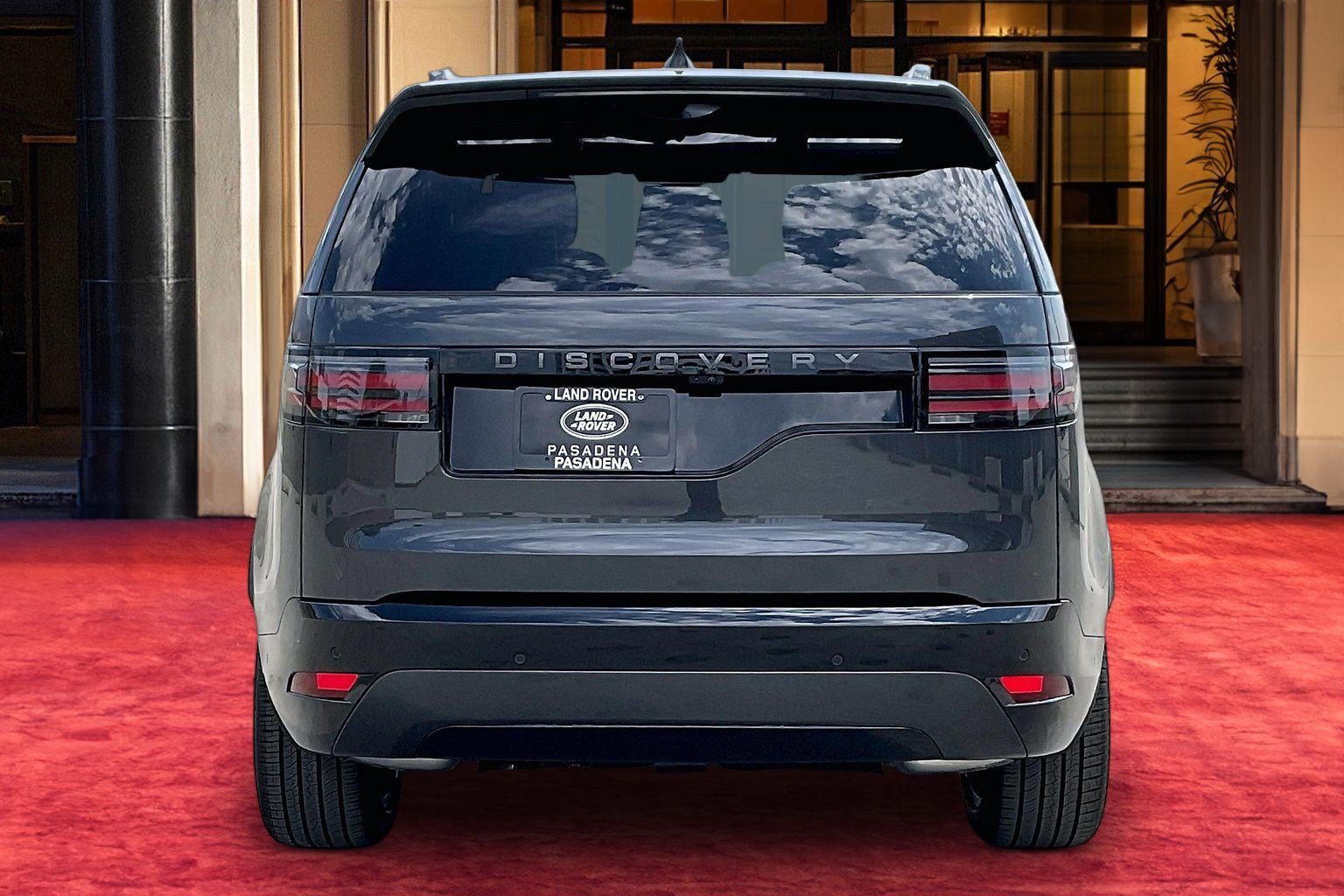 New 2026 Land Rover Discovery Dynamic SE AWD/4WD image 7