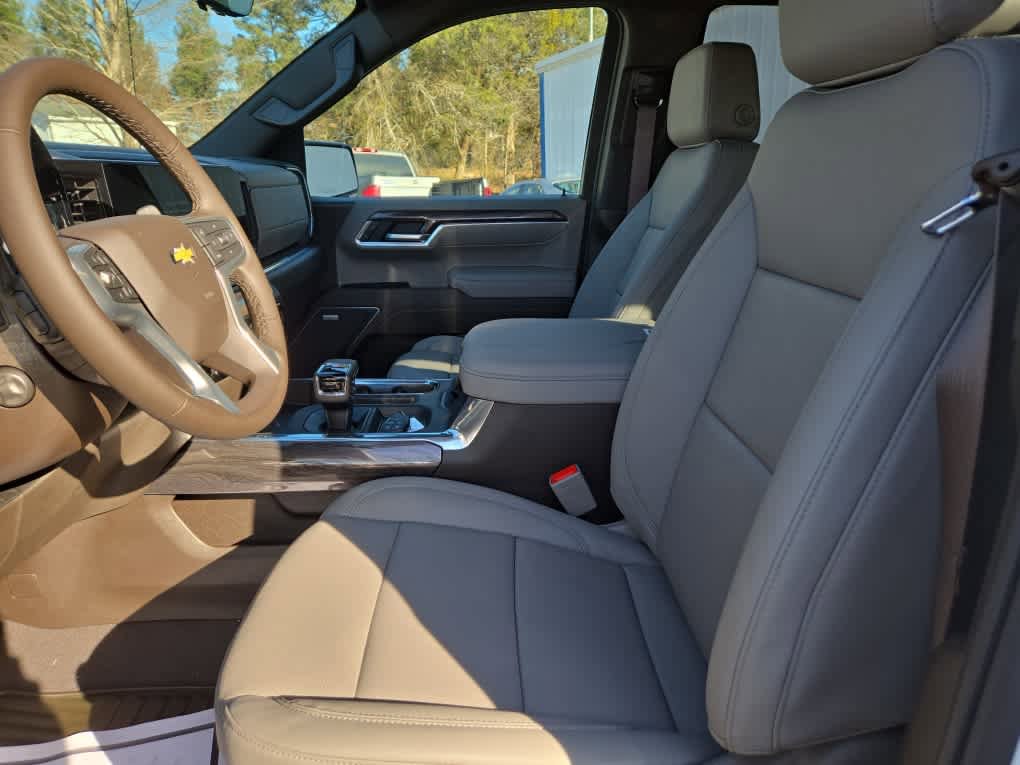 New 2026 Chevrolet Silverado 1500 LTZ w/ Technology Package AWD/4WD image 15
