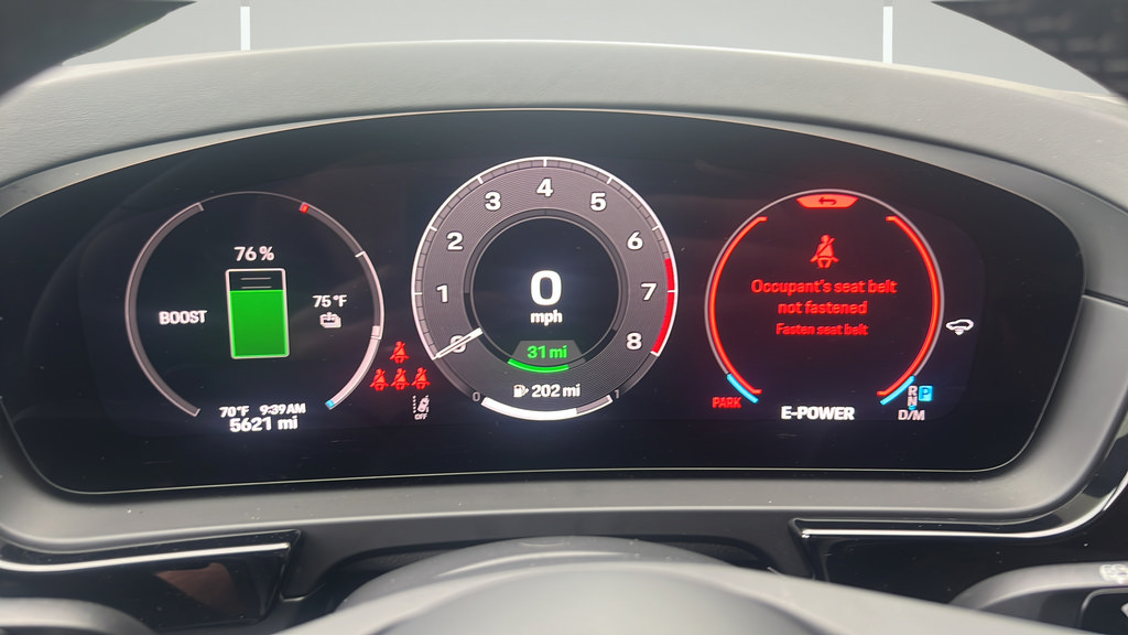 Certified 2025 Porsche Cayenne E-Hybrid AWD/4WD image 31