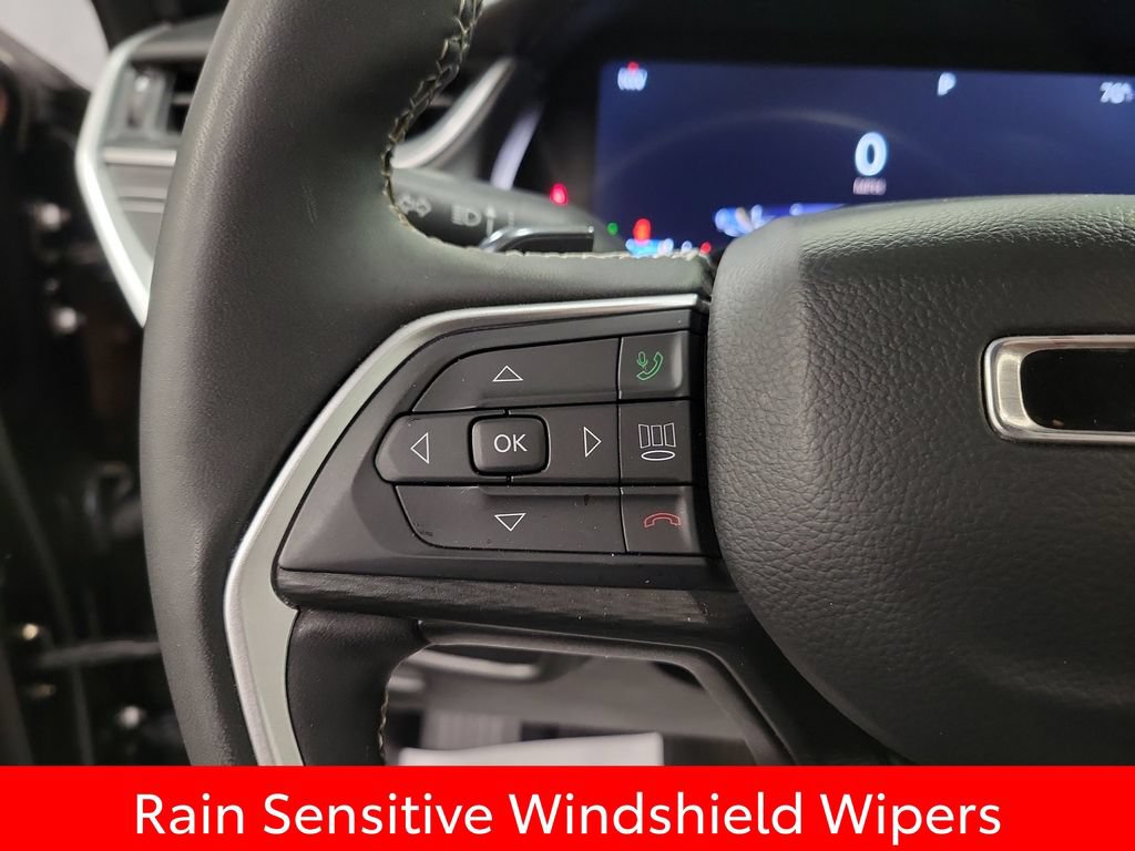Used 2023 Jeep Grand Cherokee L Laredo AWD/4WD image 23