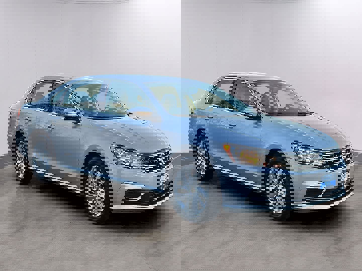 Used 2018 Volkswagen Passat 2.0T SE image 3