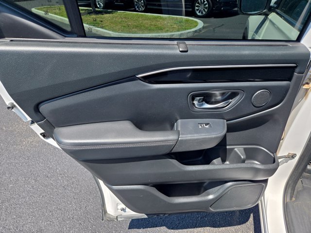 Used 2023 Honda Pilot Touring image 16