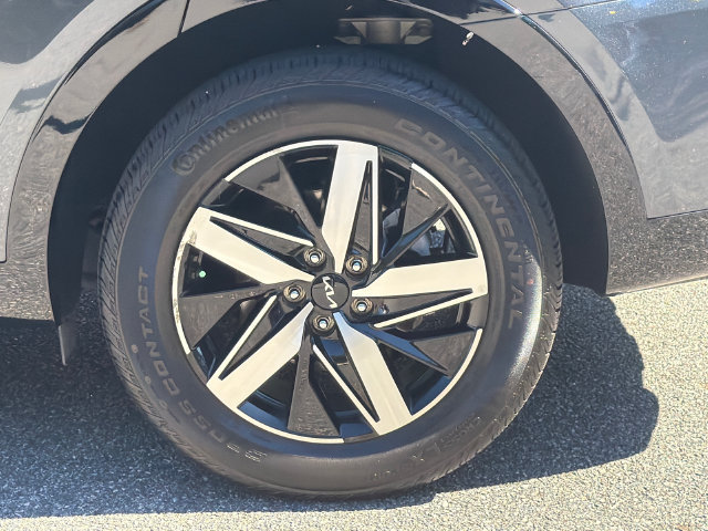 Used 2023 Kia Sorento S FWD image 21