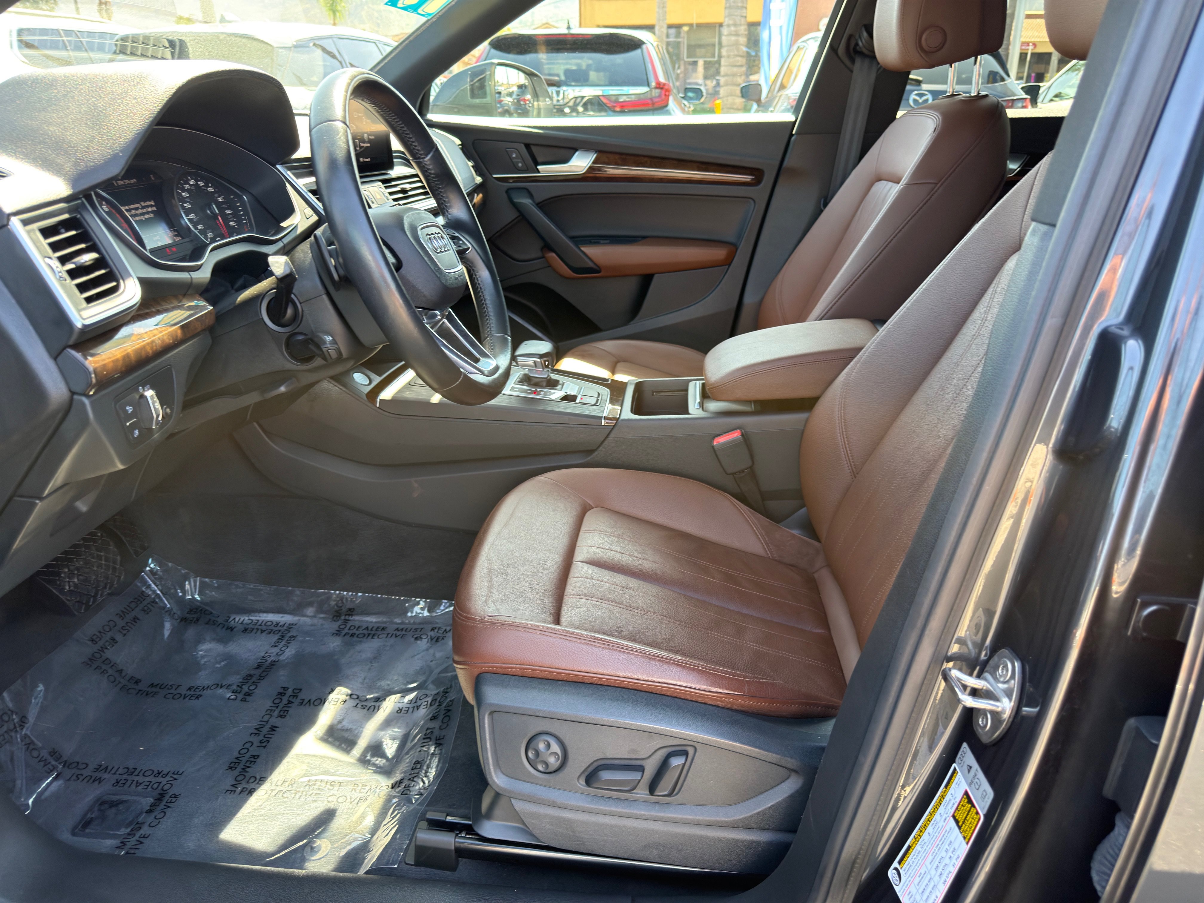 Used 2019 Audi Q5 2.0T Premium w/ Convenience Package AWD/4WD image 22