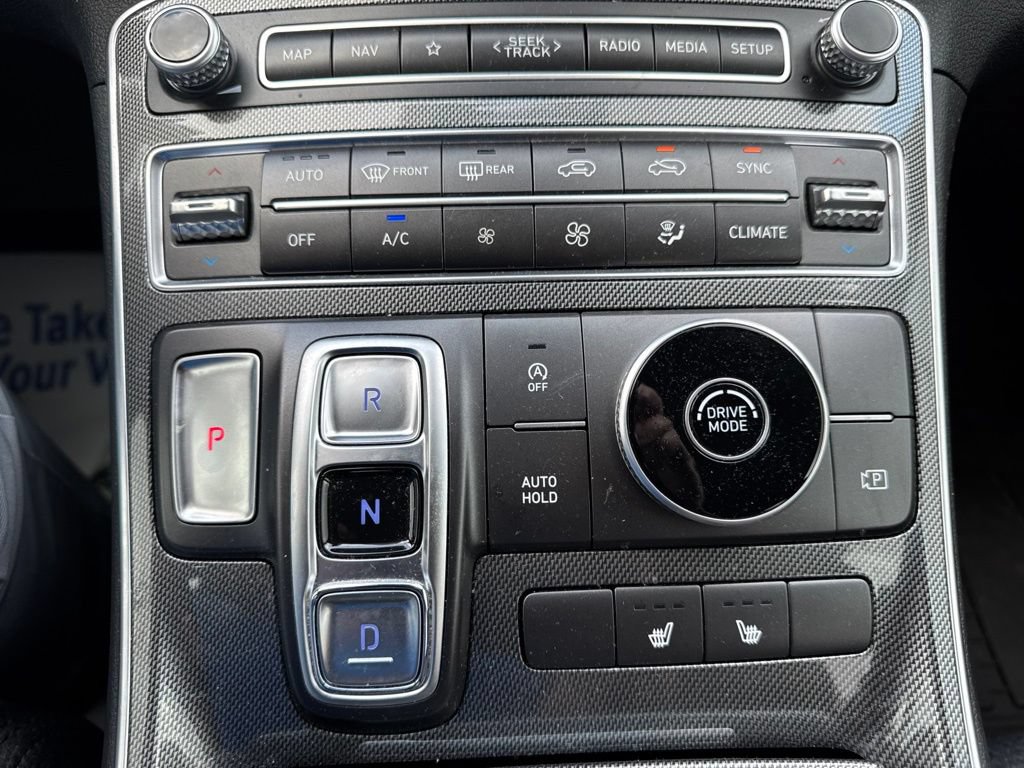 Certified 2023 Hyundai Santa Fe SEL FWD image 17