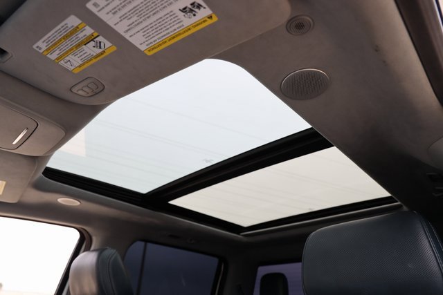 Used 2023 Ford F150 Limited image 12