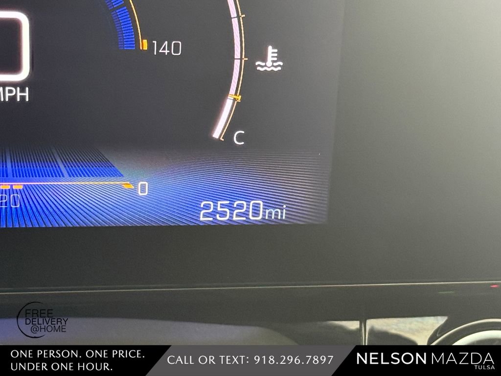 Used 2025 Chevrolet Trax RS w/ Driver Confidence Package image 26