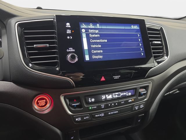 Used 2025 Honda Passport TrailSport image 19