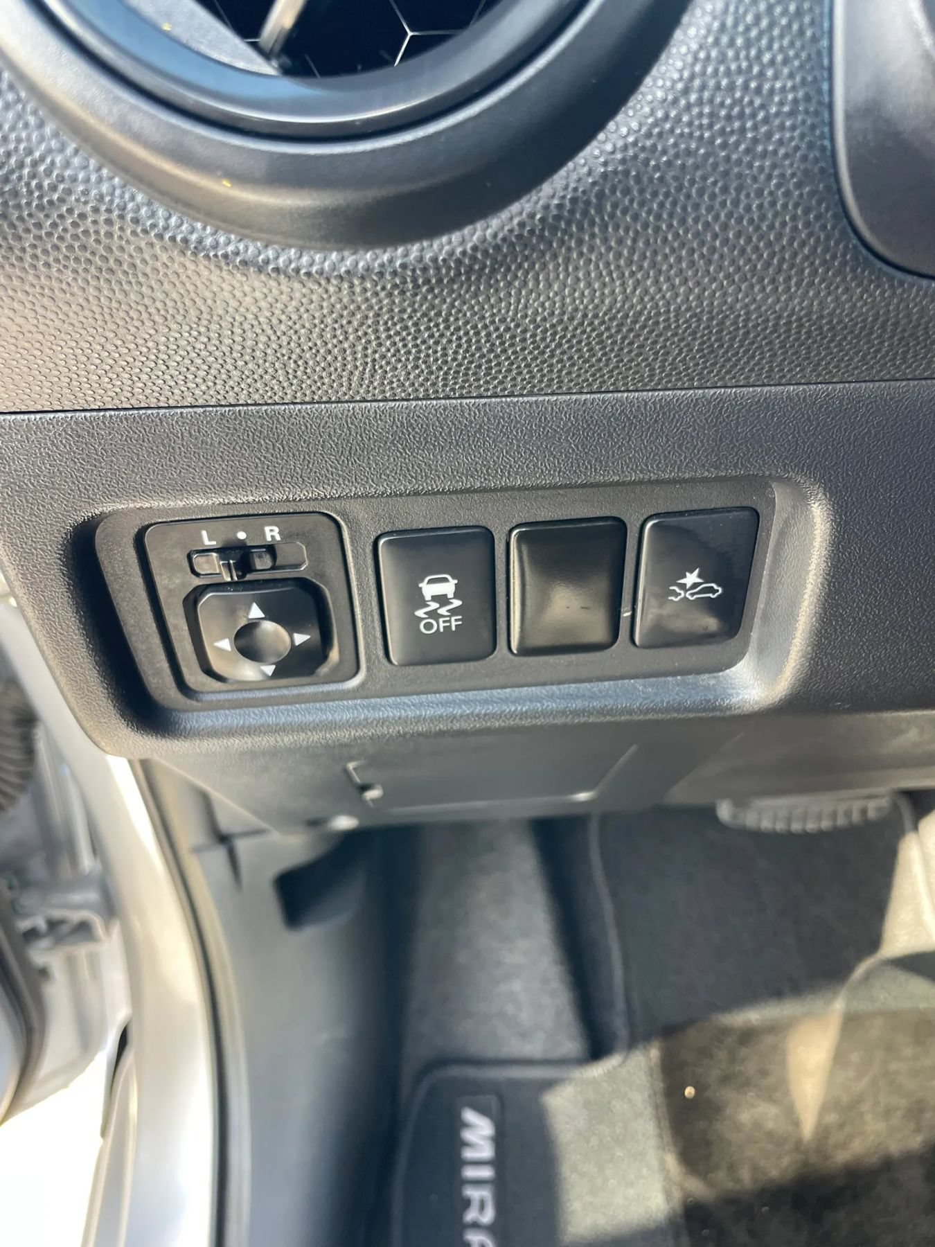 Used 2024 Mitsubishi Mirage ES FWD image 16