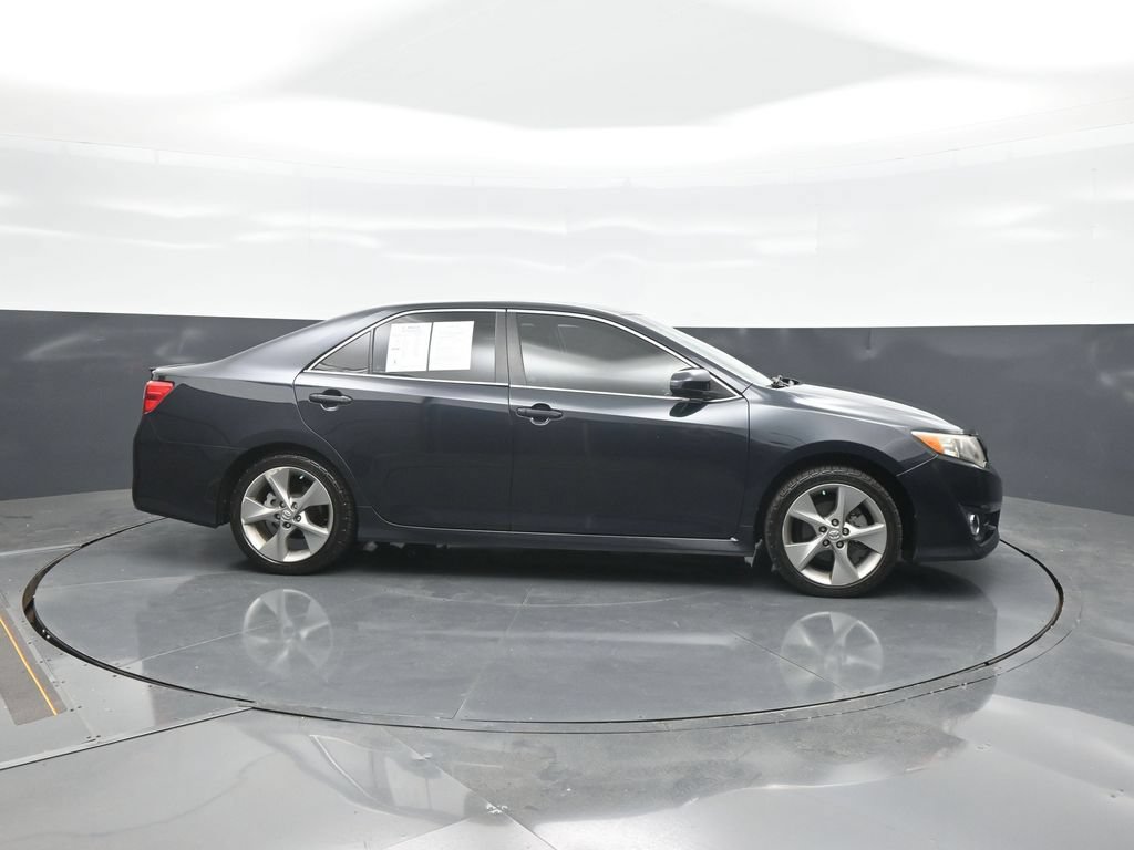 Used 2012 Toyota Camry SE FWD image 8