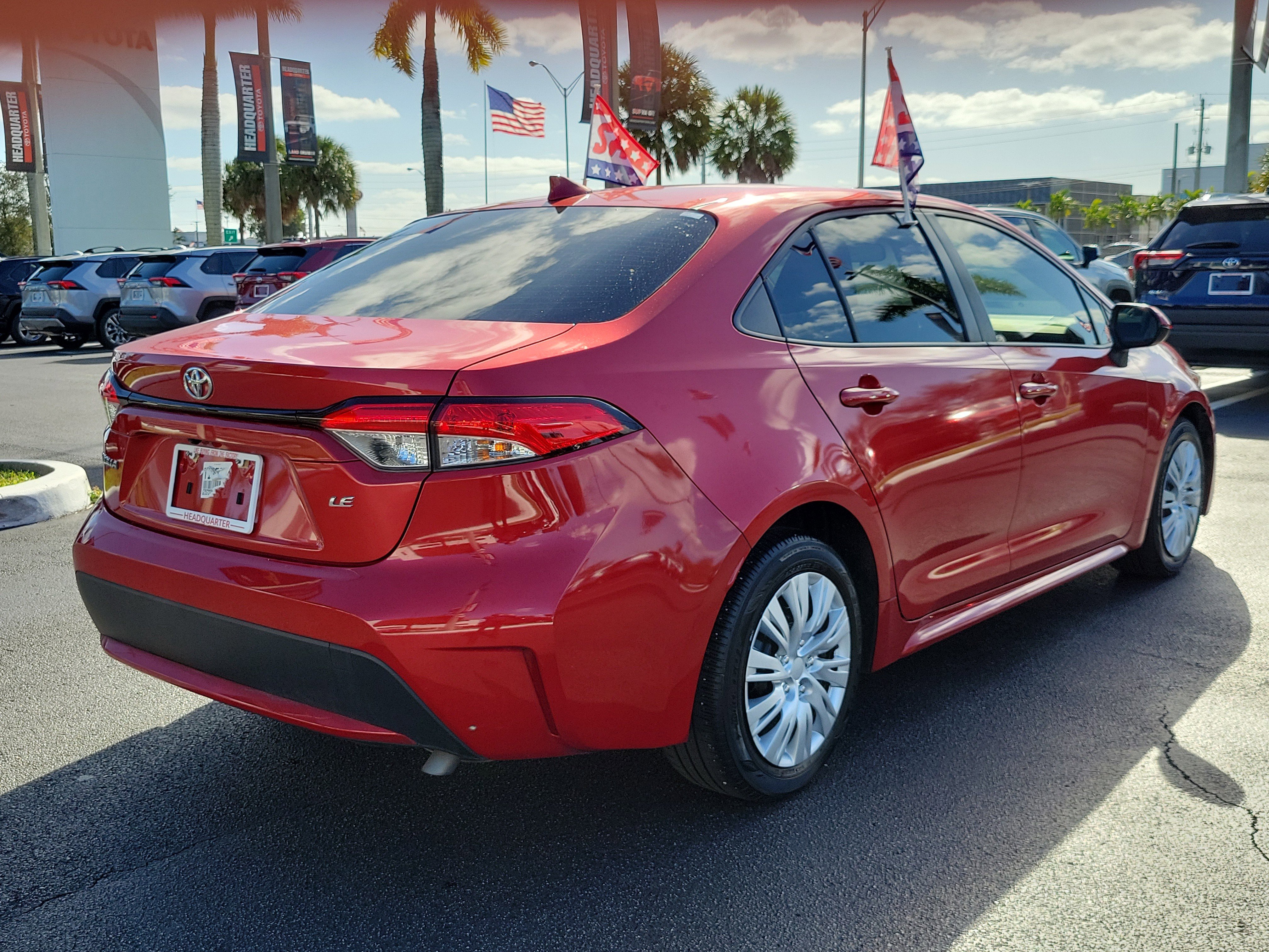 Used 2020 Toyota Corolla LE image 12