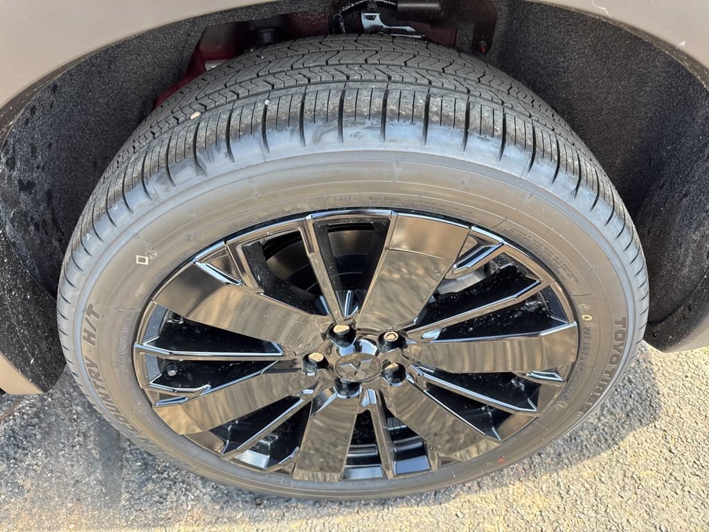 New 2026 Mitsubishi Outlander LE FWD image 45