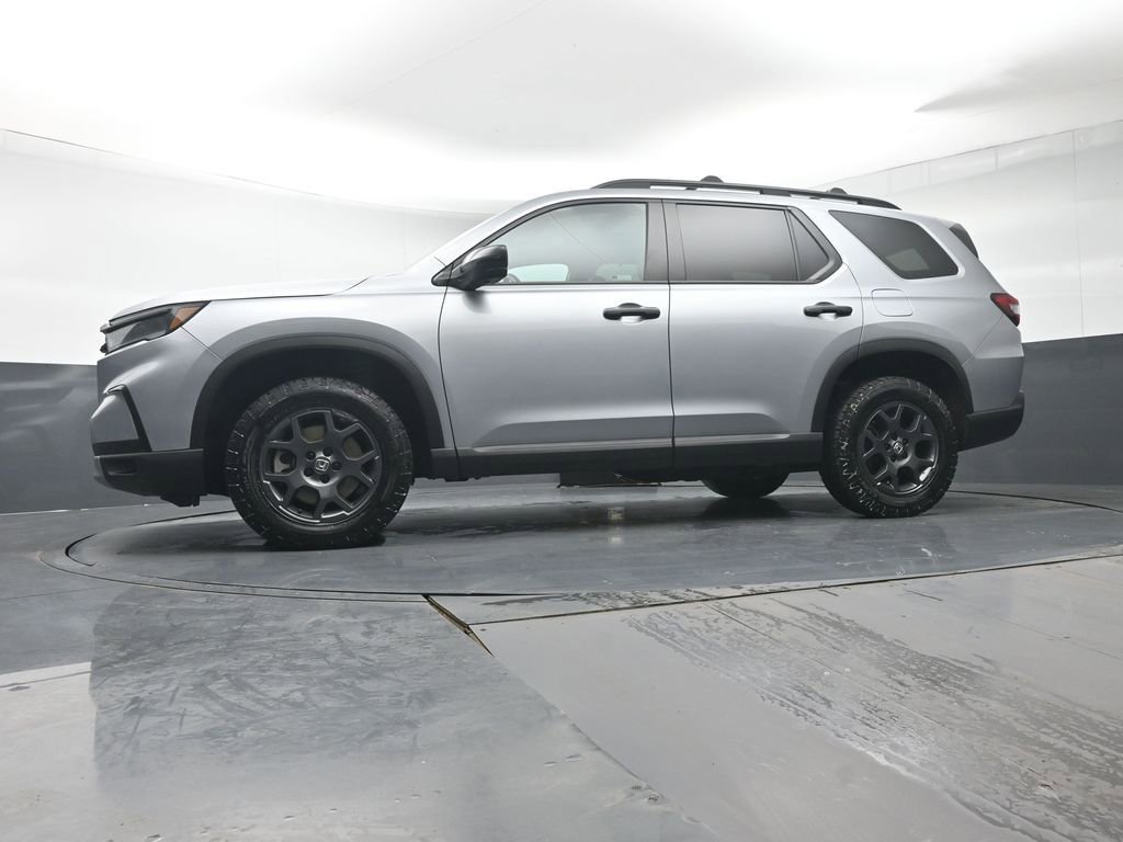 Used 2023 Honda Pilot TrailSport image 30