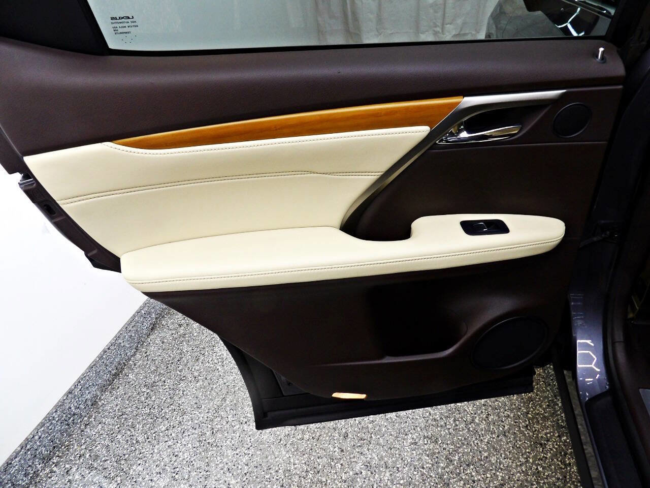 Used 2016 Lexus RX 350 AWD w/ Premium Package image 9