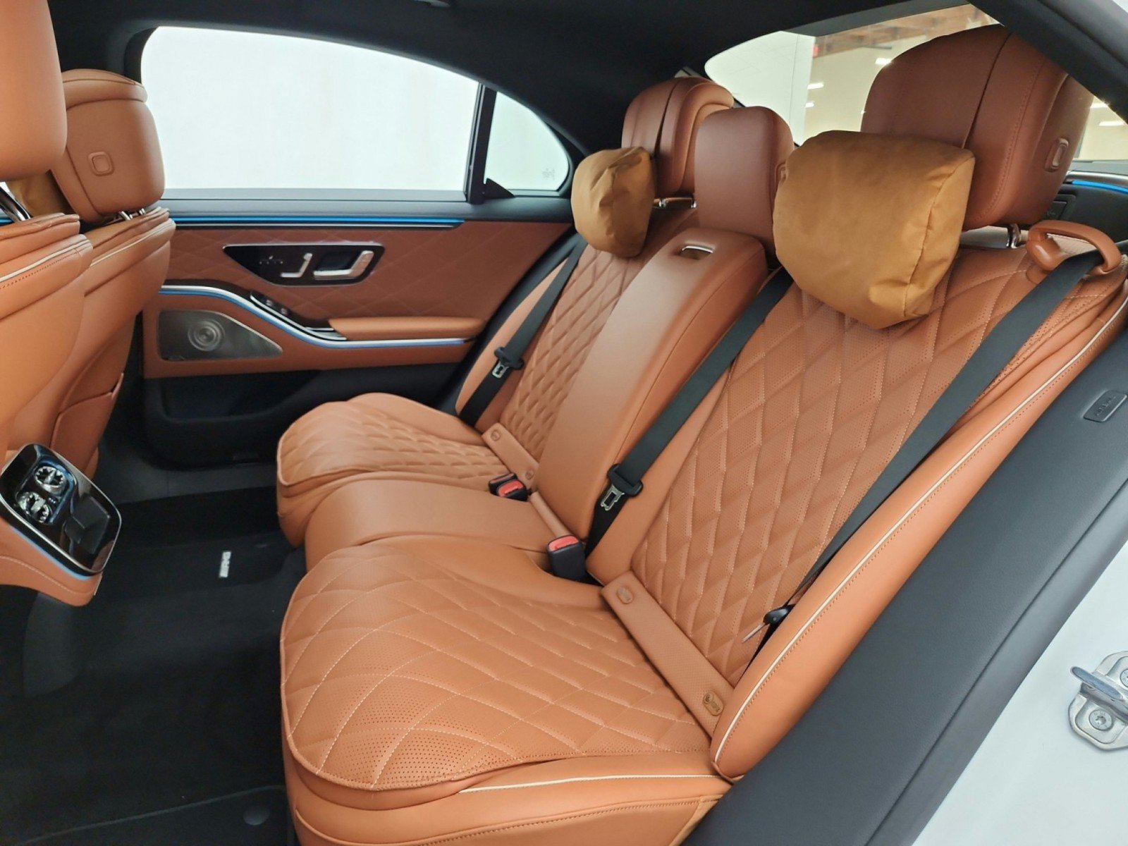 New 2027 Mercedes-Benz S 580 4MATIC Sedan image 11