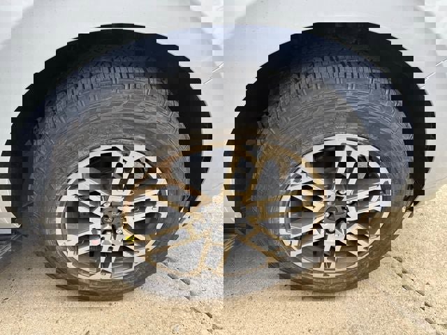 New 2026 Ford Expedition Active image 9