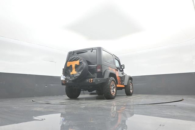 Used 2015 Jeep Wrangler Rubicon w/ Power Convenience Group AWD/4WD image 35