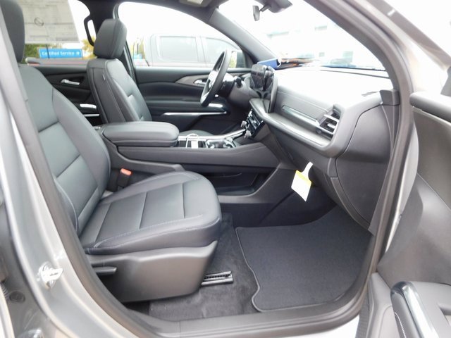New 2026 Chevrolet Traverse LT w/ Sun and Wheel Package image 18
