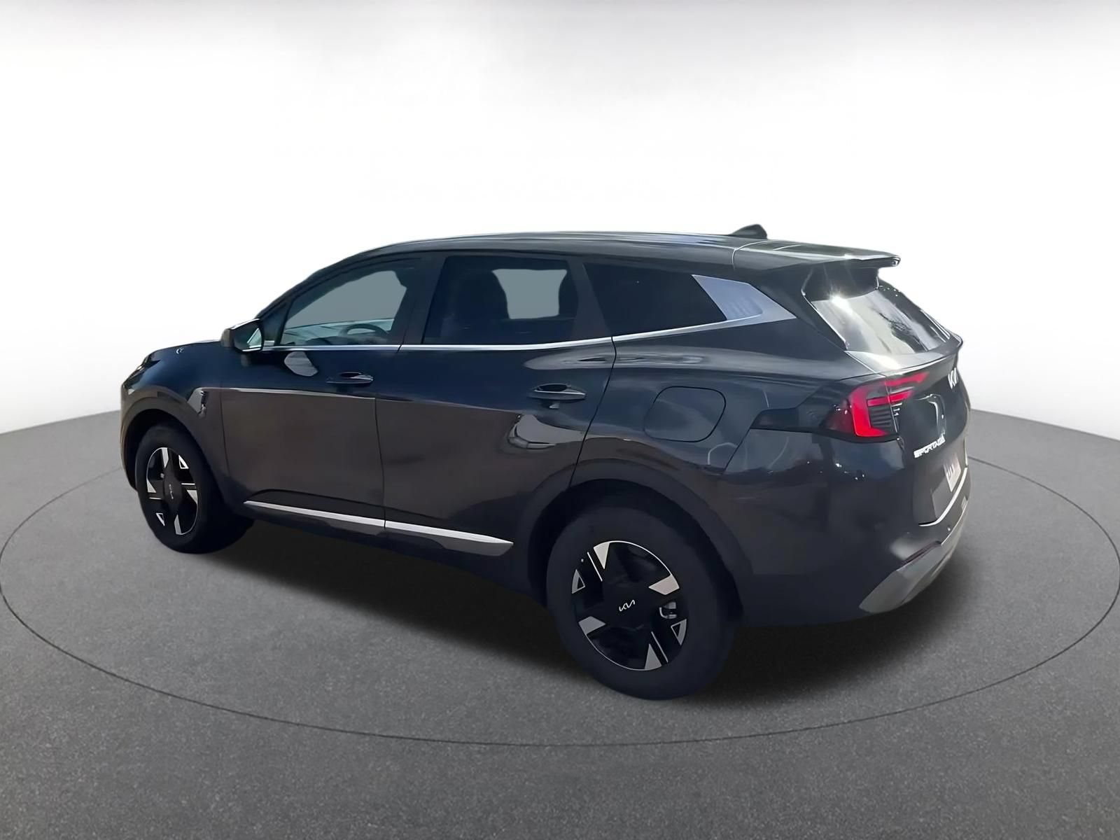 Used 2026 Kia Sportage LX AWD/4WD image 8
