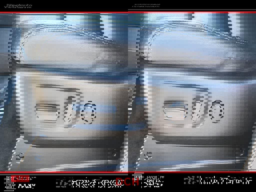 Used 2016 Toyota Sienna SE Premium image 17