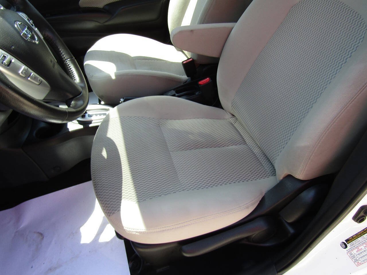Used 2014 Nissan Versa Note SV w/ SL Package FWD image 15