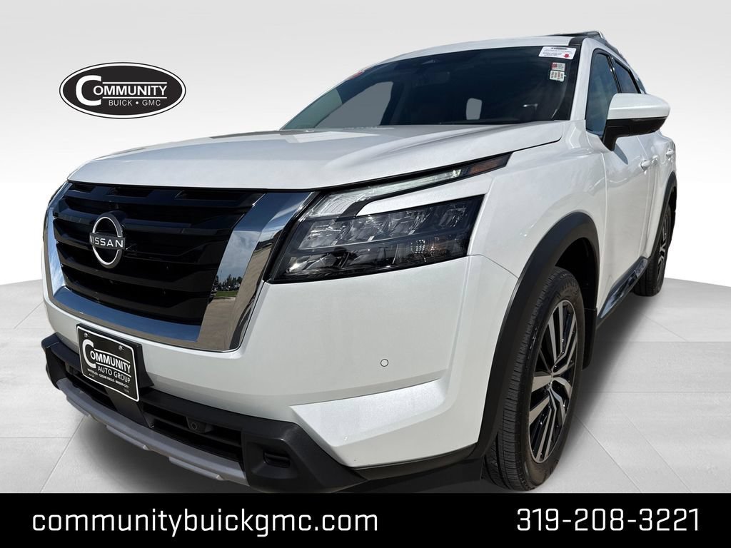 Used 2025 Nissan Pathfinder Platinum w/ Cargo Package