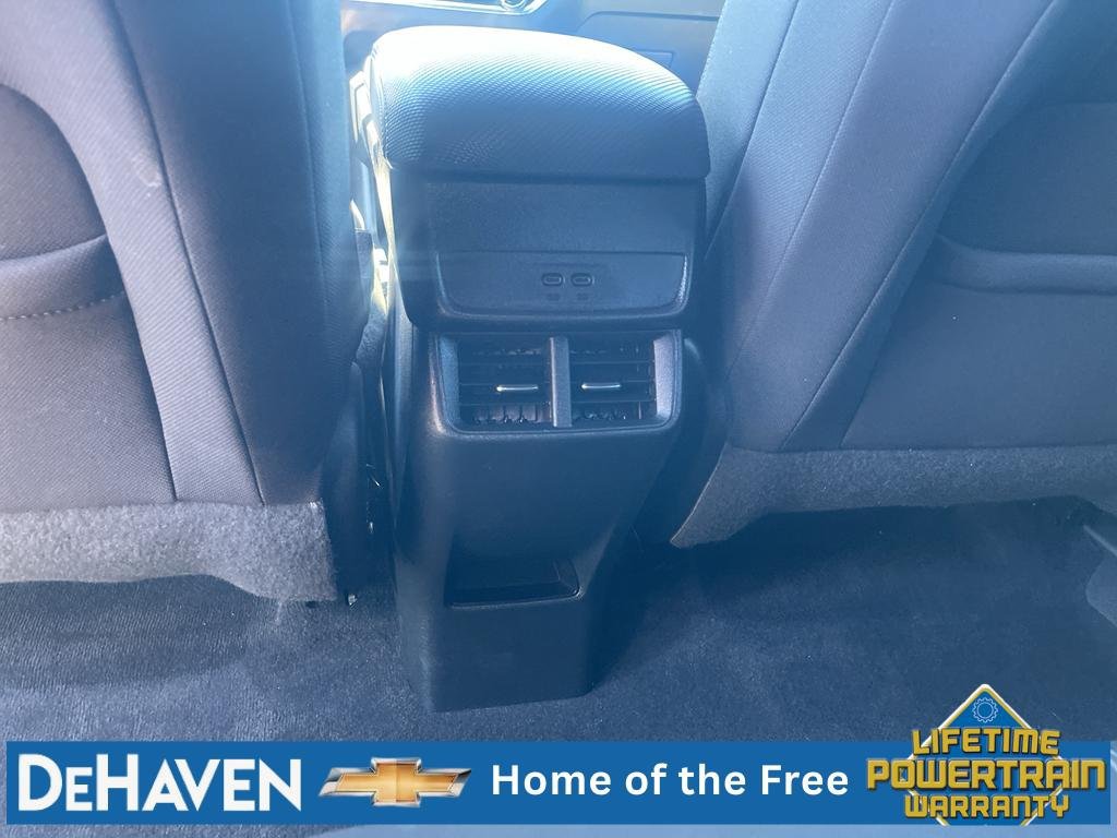 Used 2025 Chevrolet Equinox LT AWD/4WD image 19