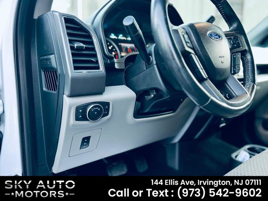 Used 2017 Ford F150 XLT w/ Equipment Group 301A Mid AWD/4WD image 18