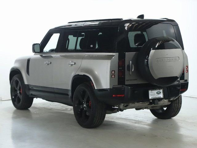Certified 2024 Land Rover Defender 110 X-Dynamic SE image 5