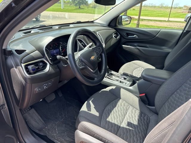 Used 2020 Chevrolet Equinox LT w/ Driver Convenience Package FWD image 13