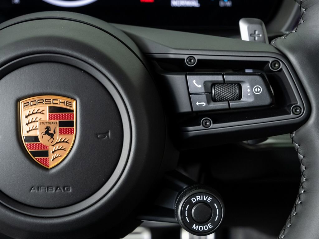 New 2026 Porsche Cayenne S image 11