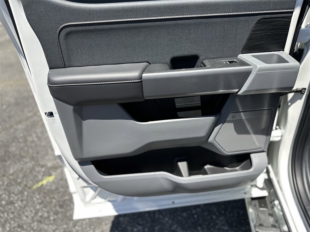 New 2025 Ford F150 Lariat w/ Equipment Group 502A High image 34