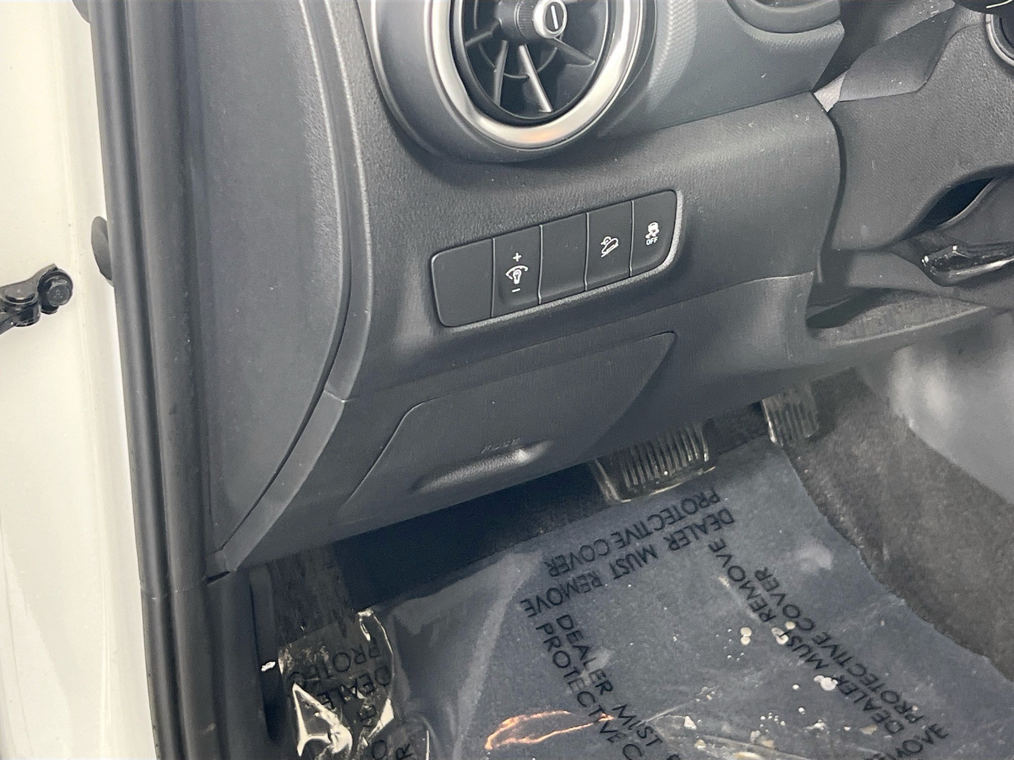 Used 2023 Hyundai Kona SEL AWD/4WD image 10