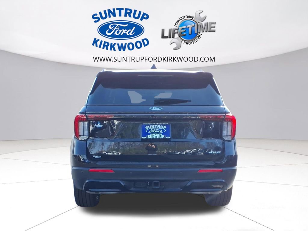 Used 2025 Ford Explorer ST-Line w/ ST-Line Street Pack image 31